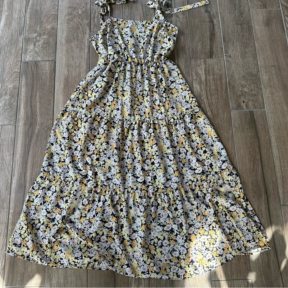 Social Standards by Sanctuary Floral Maxi Dress in Yellow and Black size Large